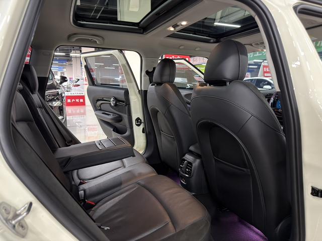 MINI CLUBMAN 2019 1.5T COOPER connoisseur