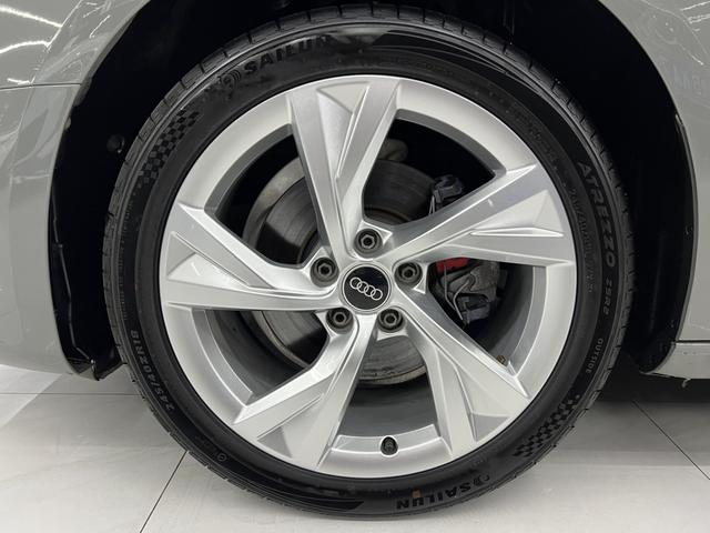 Audi A4 2022 Avant 40 TFSI Dynamic Fashion