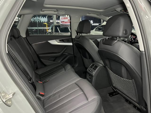 Audi A4 2022 Avant 40 TFSI Dynamic Fashion