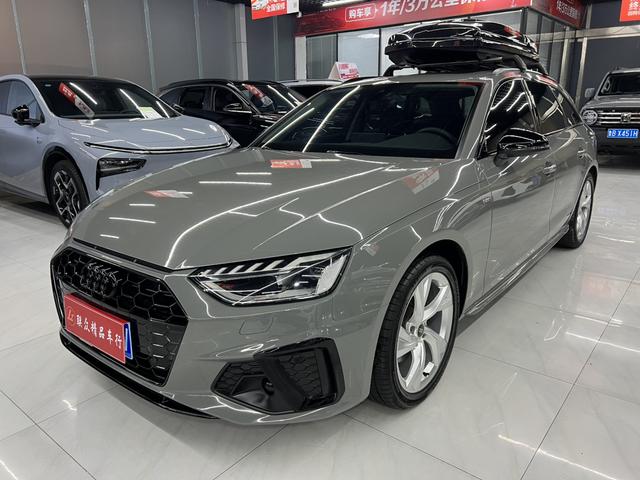 Audi A4 2022 Avant 40 TFSI Dynamic Fashion