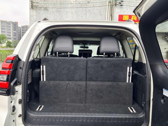 Toyota Prado 2019 3.5L Auto TX-L Premium Plus Rear spare tire