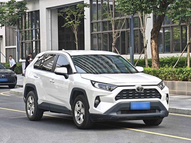 Toyota RAV4 RAV4 2021 2.0L CVT 2WD Fashion