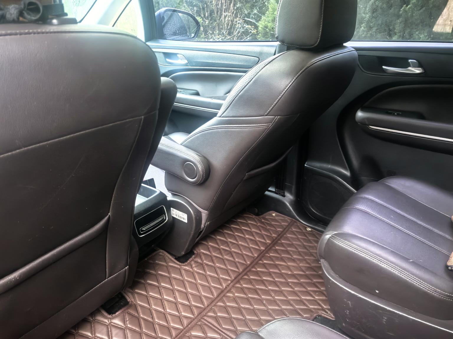 GAC Trumpchi Trumpchi M6 2019 270T Auto Premium Plus 7 seat China V