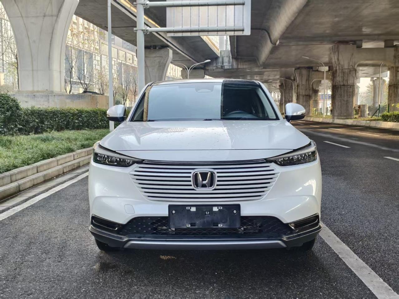 Honda Vezel 2023 1.5L CVT Pioneer