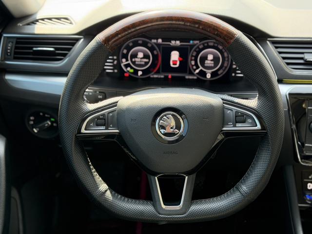 Skoda Superb 2019 Facelift TSI330 DSG Comfort