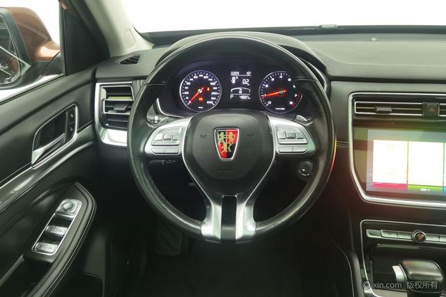 Roewe RX8 2018 30T 2WD Flagship