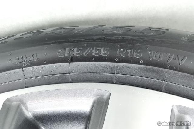 Roewe RX8 2018 30T 2WD Flagship