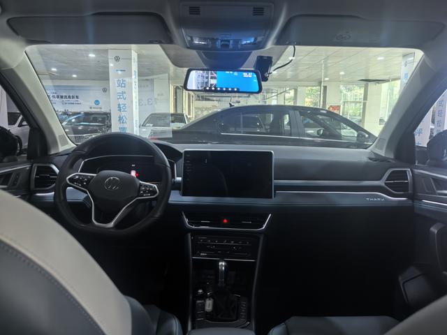 Volkswagen Tharu 2024 300TSI 2WD moon Premium