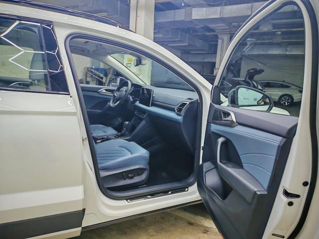 Volkswagen Tharu 2024 300TSI 2WD moon Premium