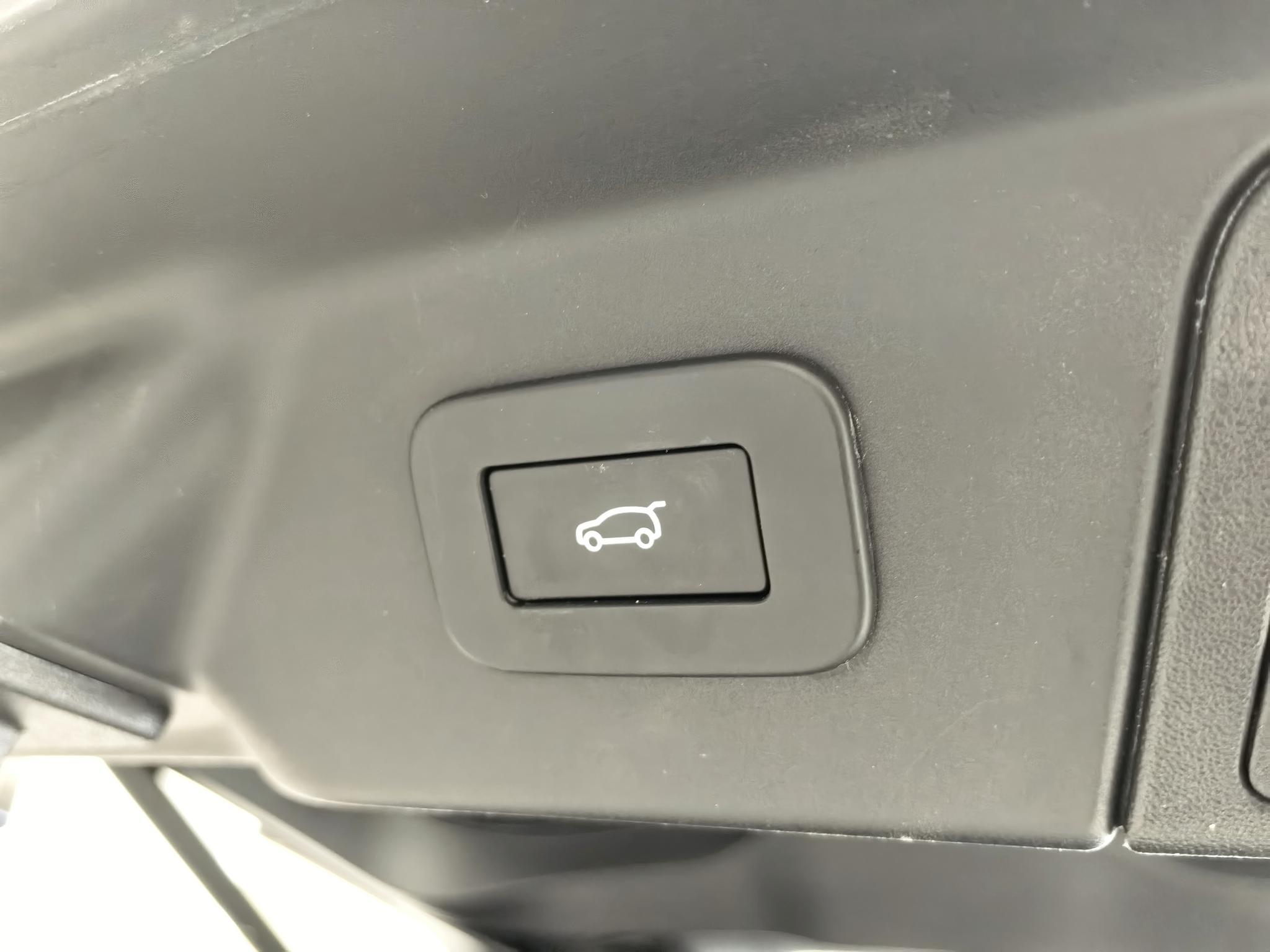 Land Rover Range Rover Velar 2024 Dynamic SE