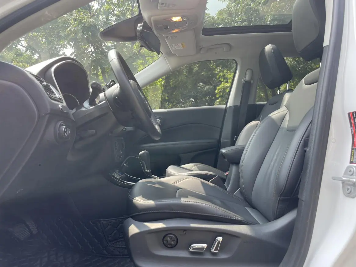 Jeep Compass 2020 220T Elite
