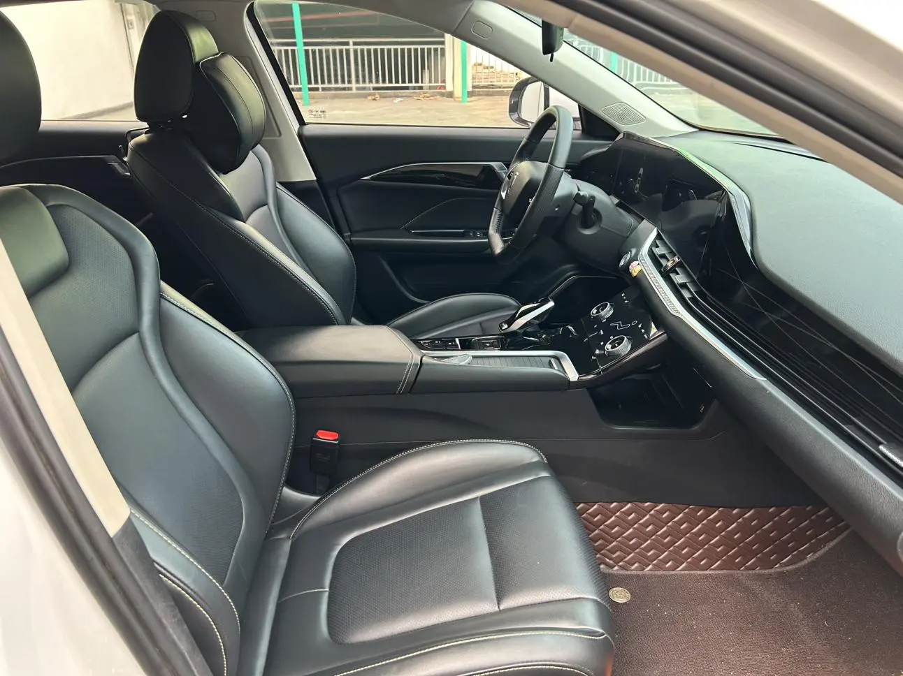 Bestune B70 2023 3rd Gen 1.5T Auto