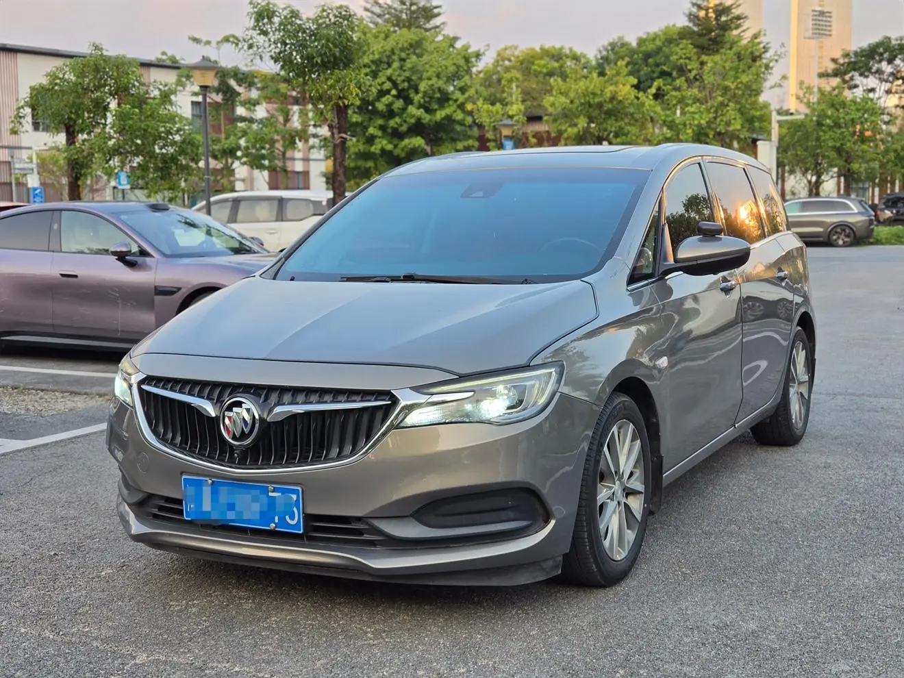 Buick GL6 2019 18T 6 seat Connected Luxury China VI