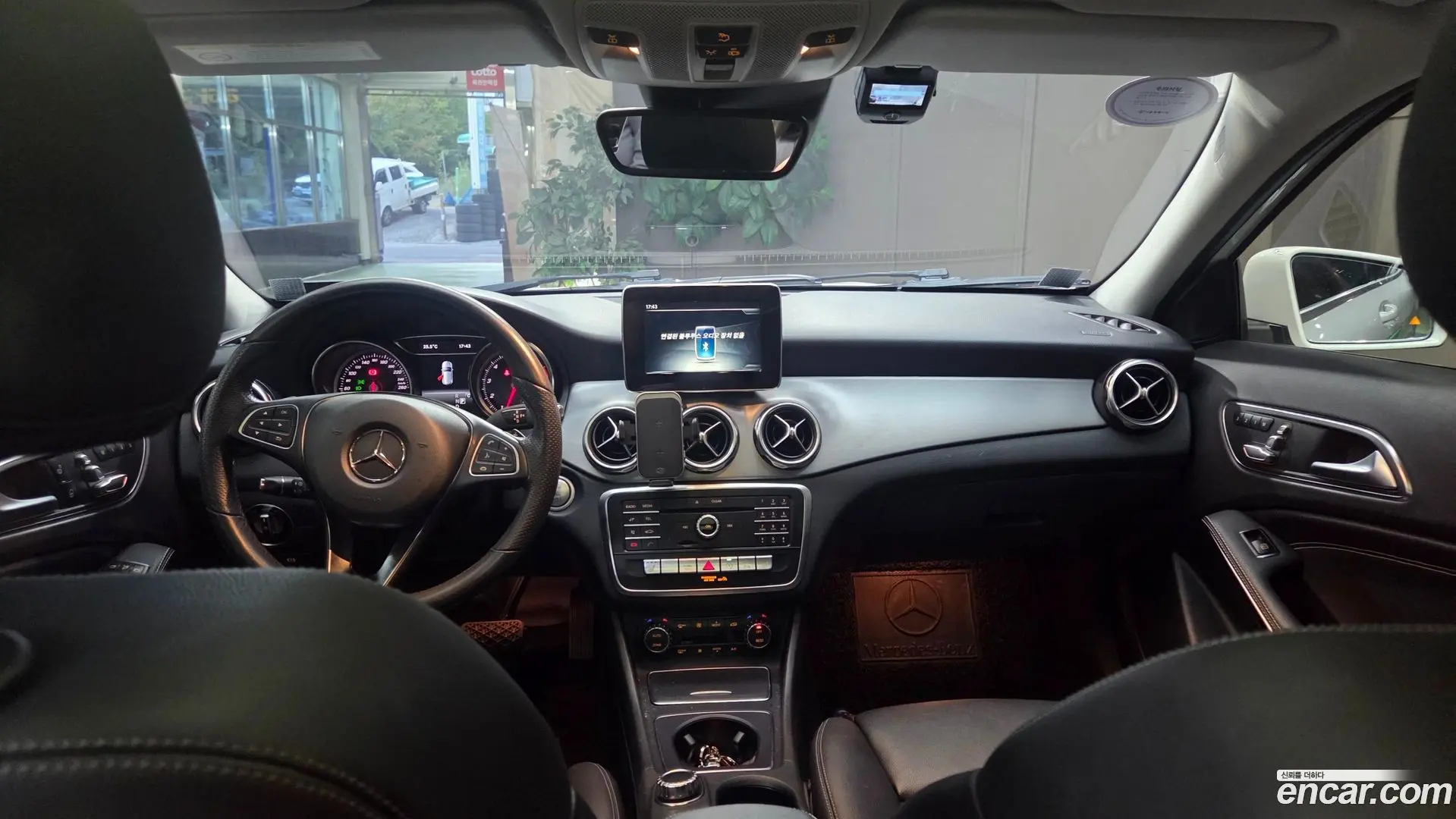 Mercedes-Benz GLA-Class GLA220 Premium 2017