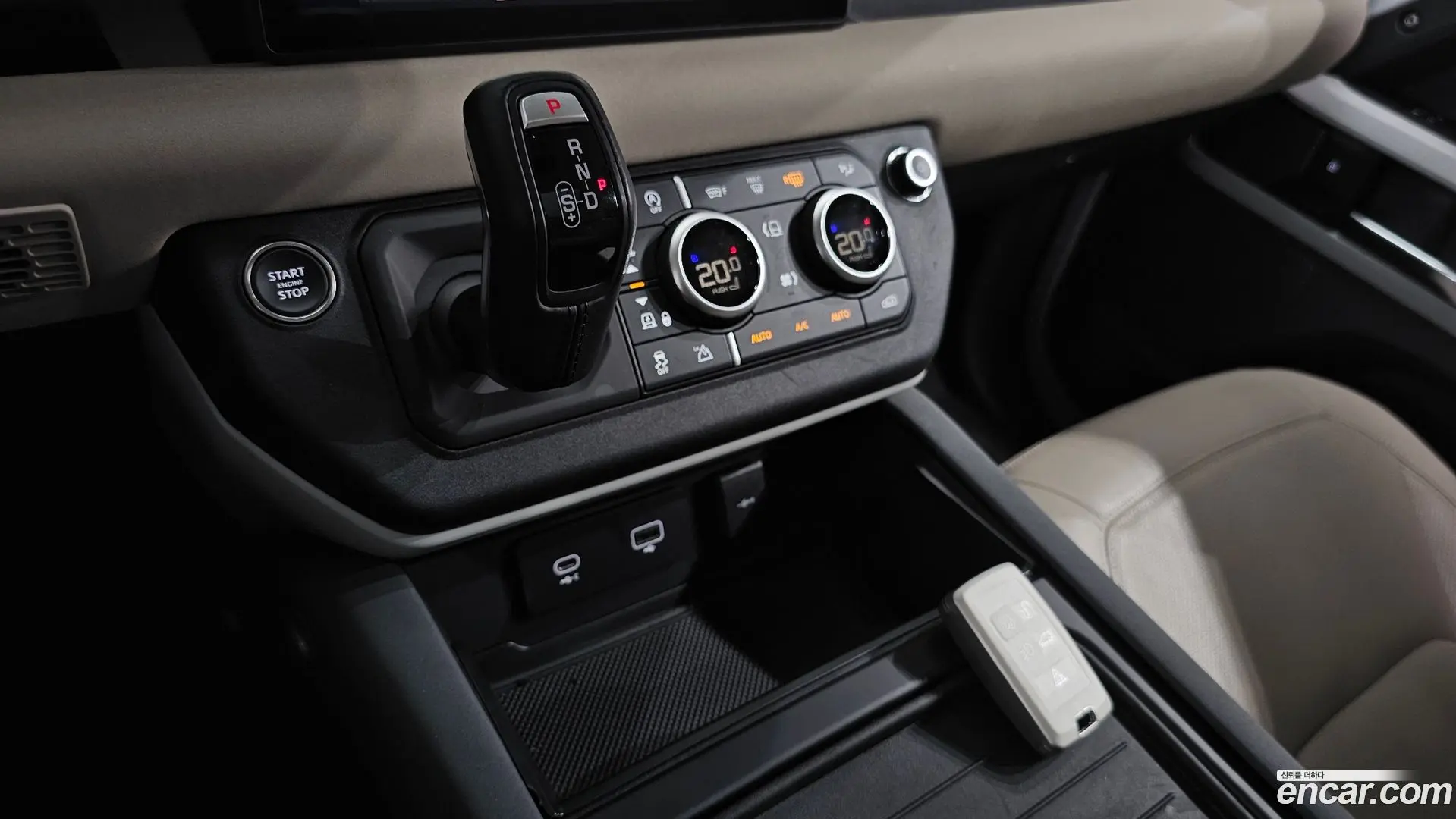 Land Rover Defender 110 D250 SE