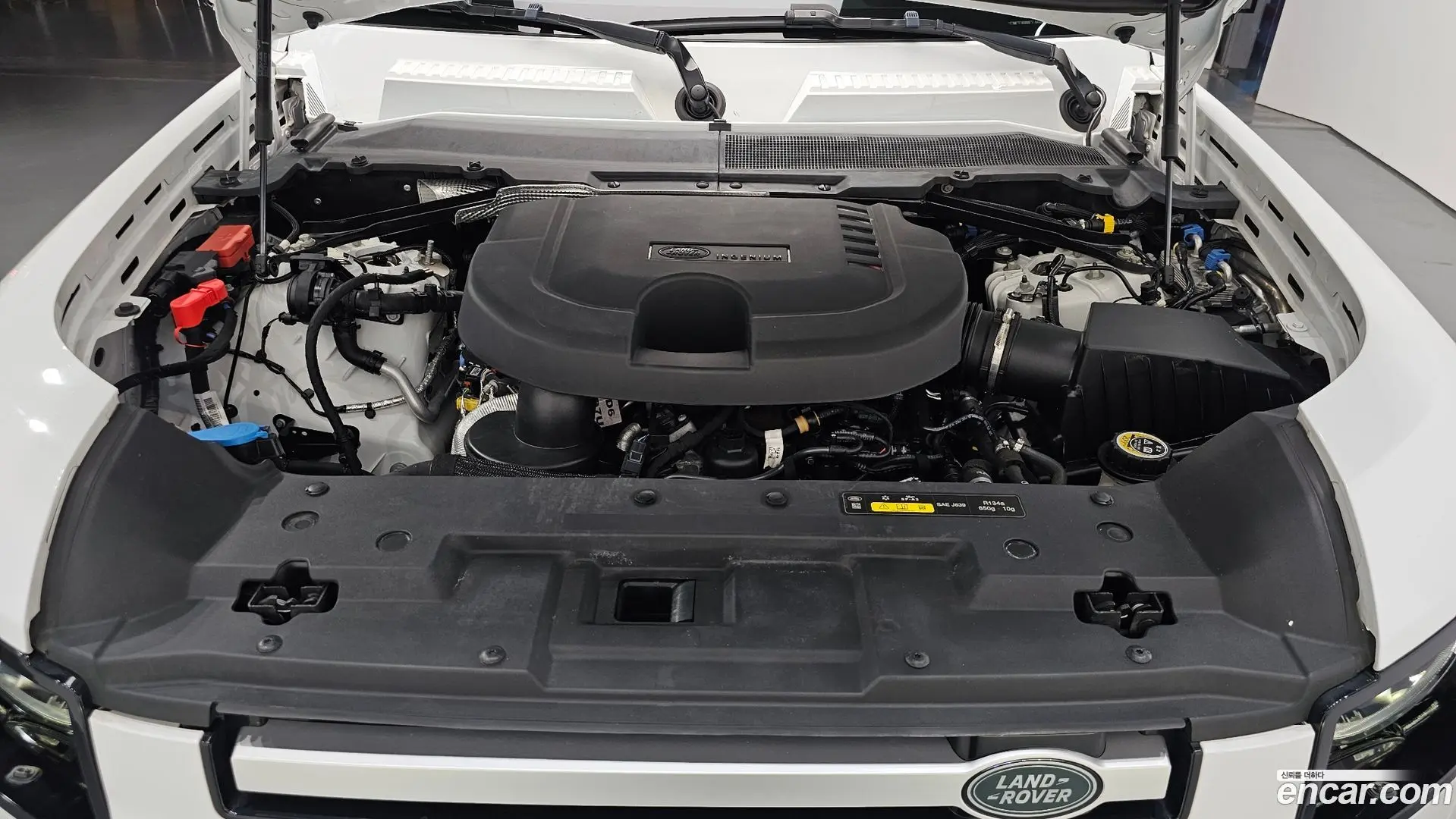 Land Rover Defender 110 D250 SE