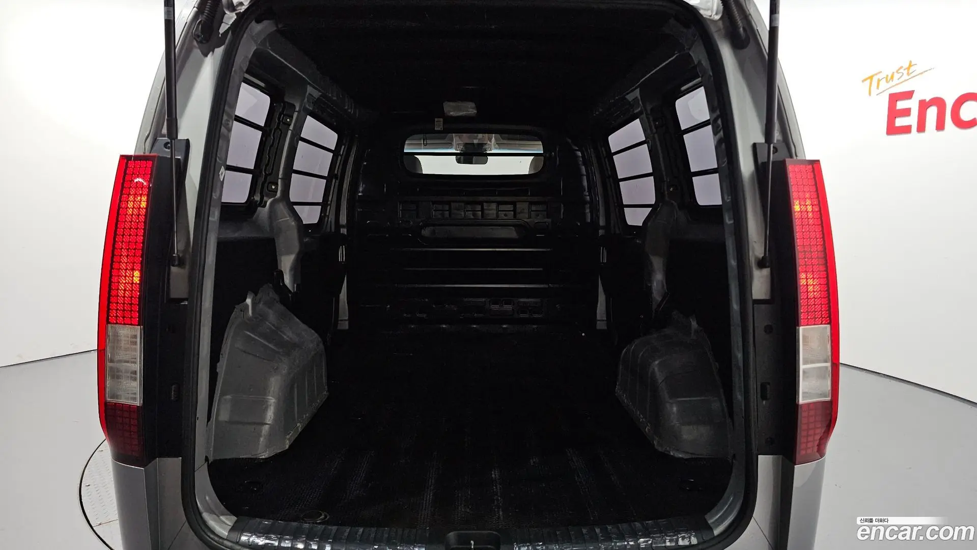 Hyundai Staria Cargo 3-Seater 2021