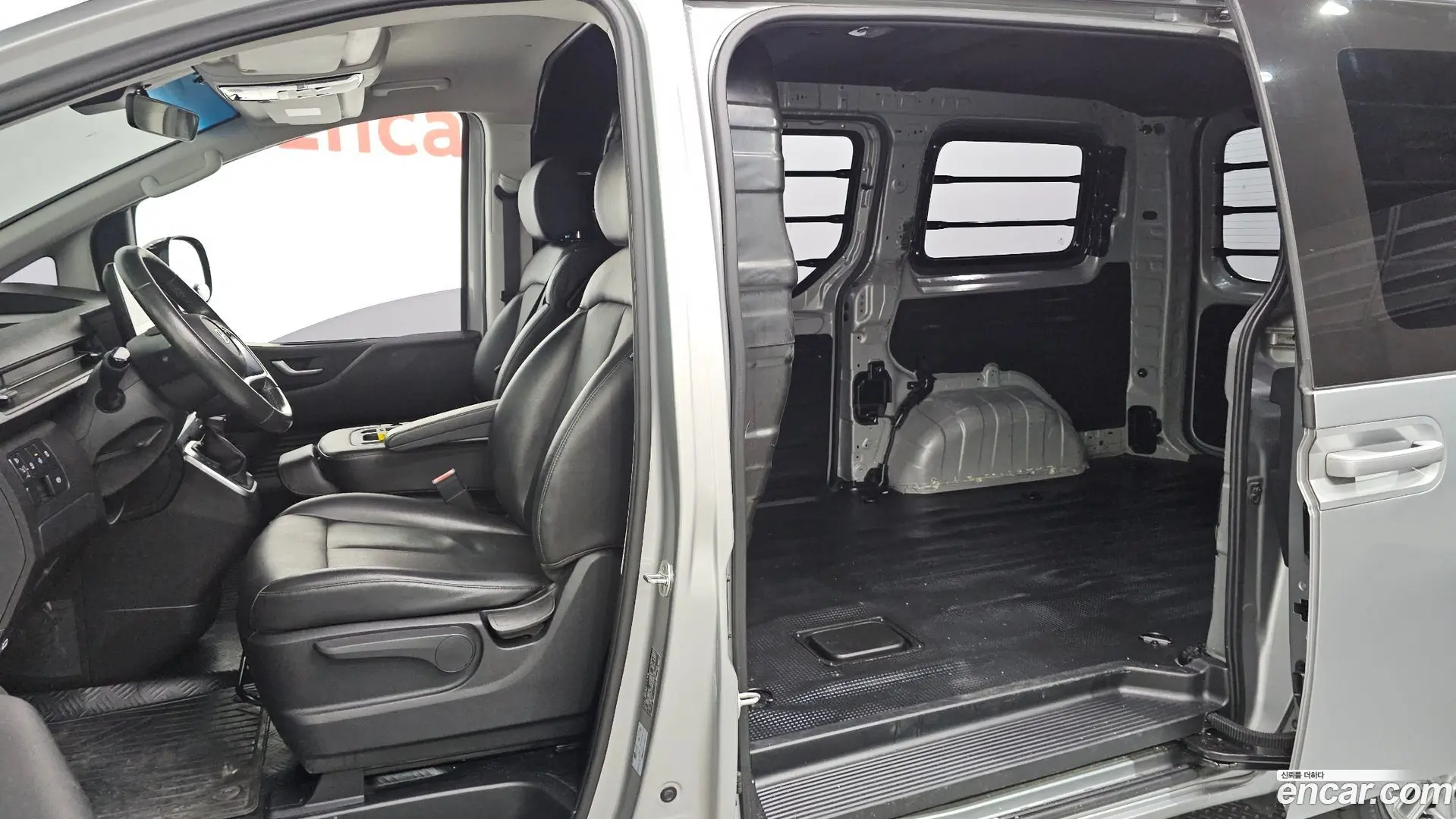 Hyundai Staria Cargo 3-Seater 2021