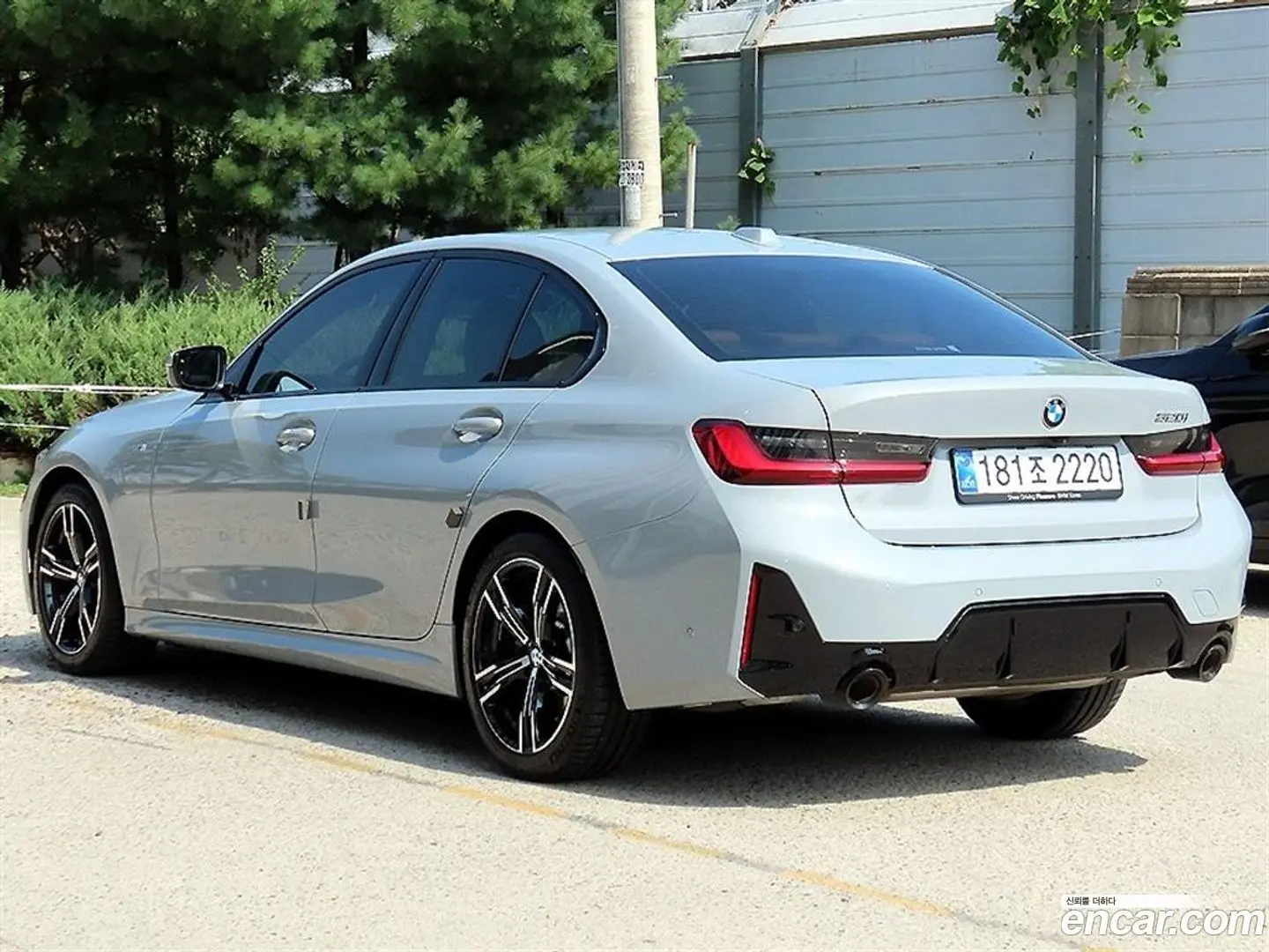 BMW 3-Series 320i M Sport 2023