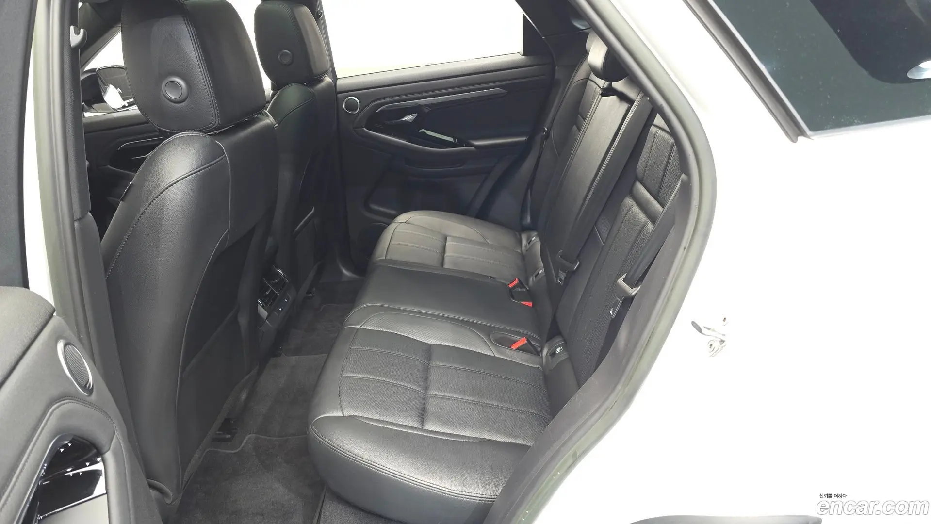 Land Rover Range Rover Evoque P250 R-Dynamic SE