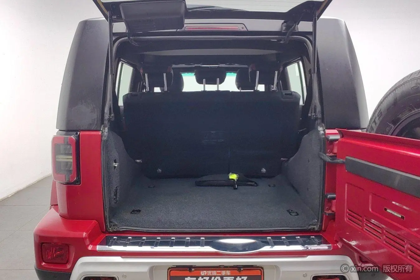 Beijing Off-Road BJ40 2018 PLUS 2.3T Auto 4WD Premium Plus