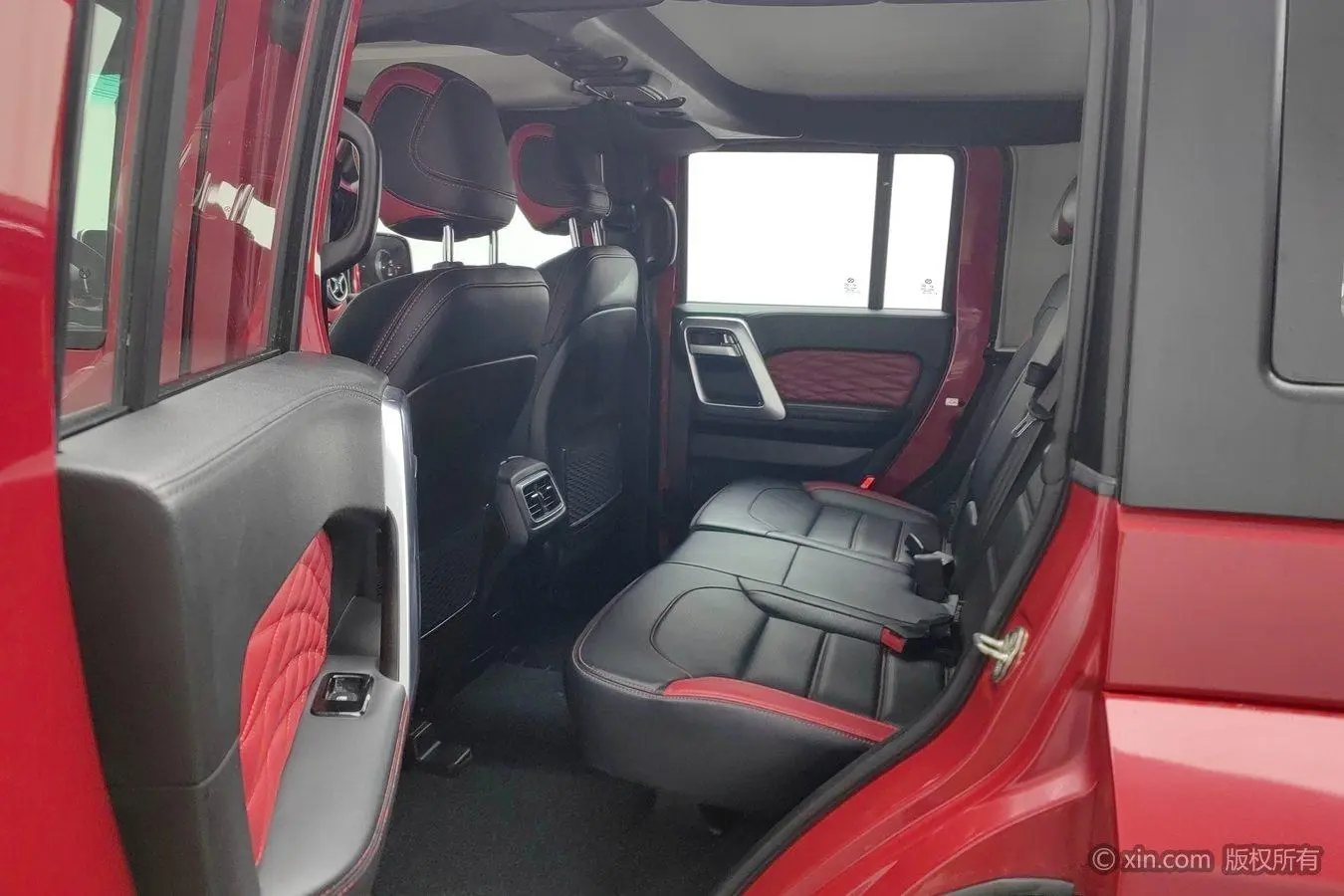 Beijing Off-Road BJ40 2018 PLUS 2.3T Auto 4WD Premium Plus