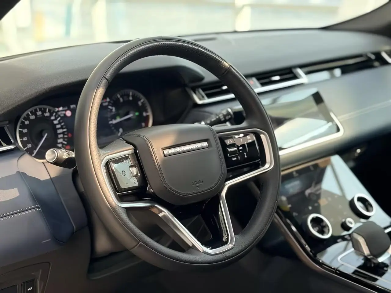Land Rover Range Rover Star 2023 250PS