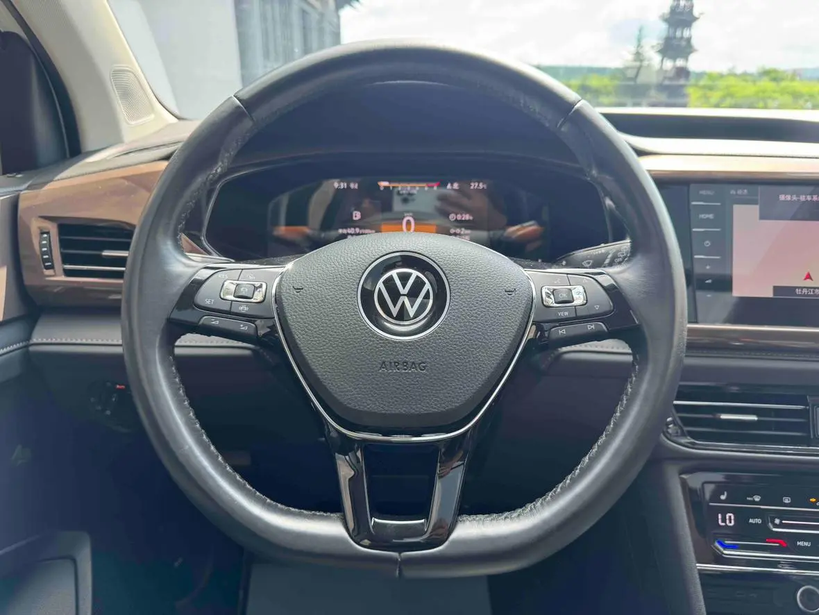 Volkswagen Tharu 2022 280TSI 2WD Comfort