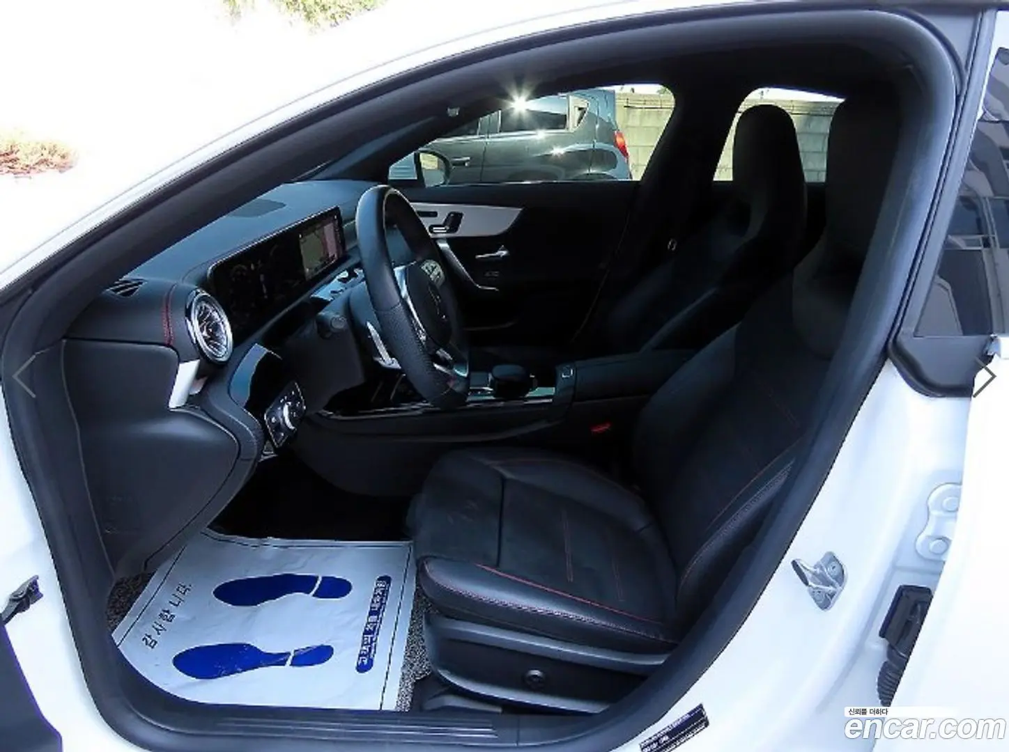 Mercedes-Benz CLA-Class CLA250 4MATIC 2023
