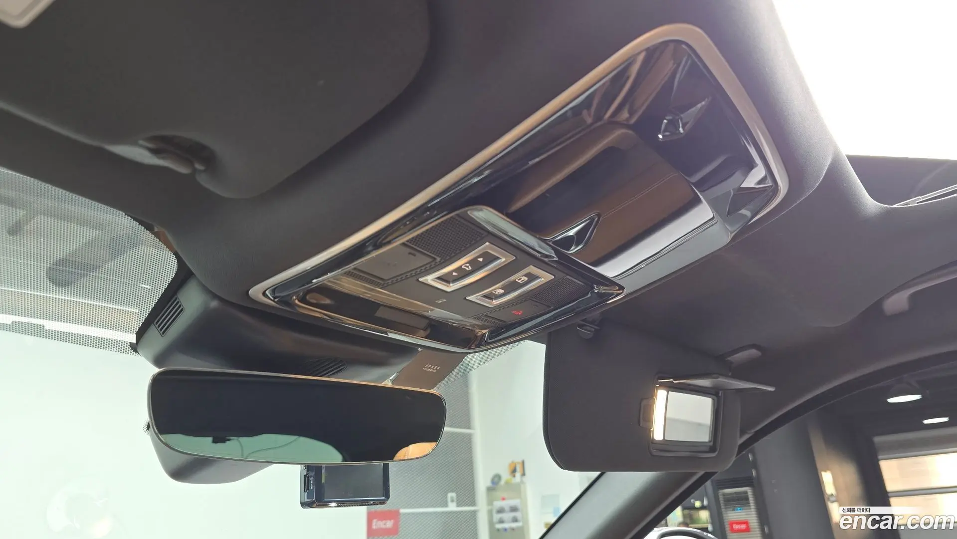 Land Rover Range Rover Velar 3.0 D300 R-Dynamic HSE