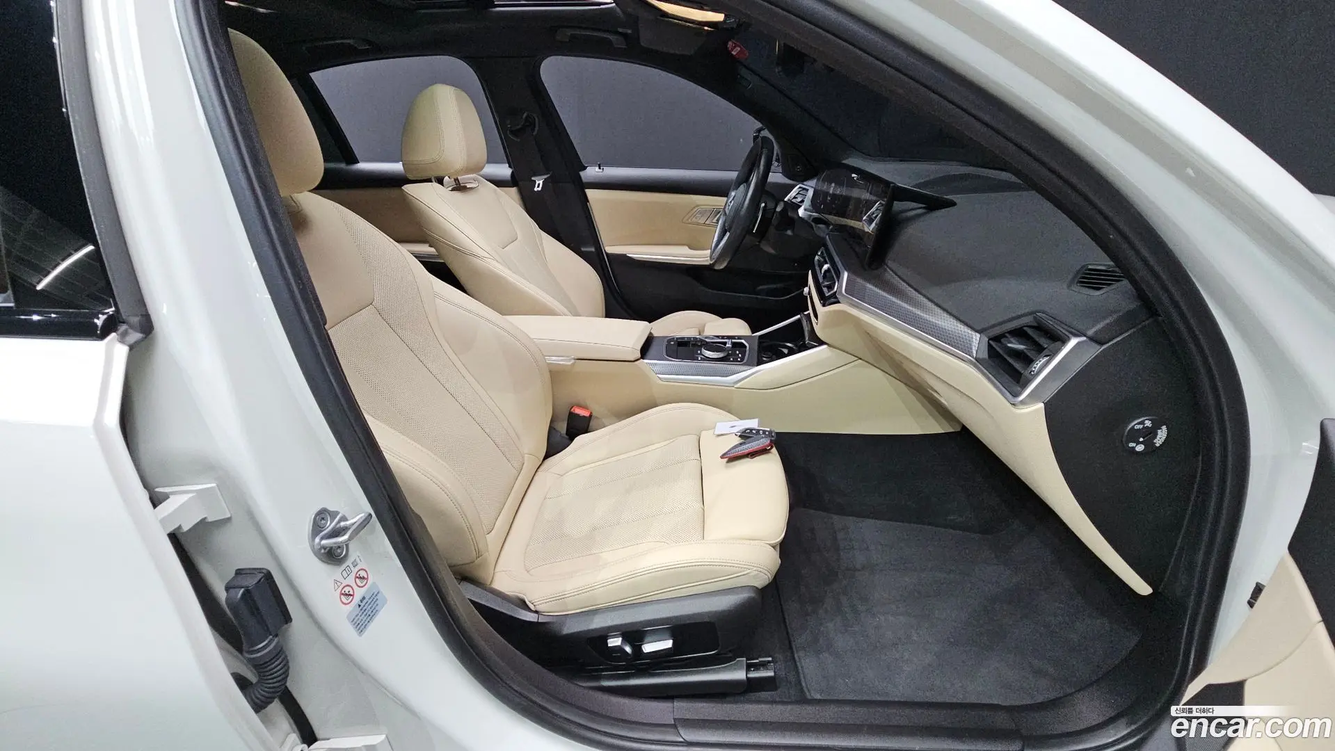BMW 3-Series 320i M Sport 2023