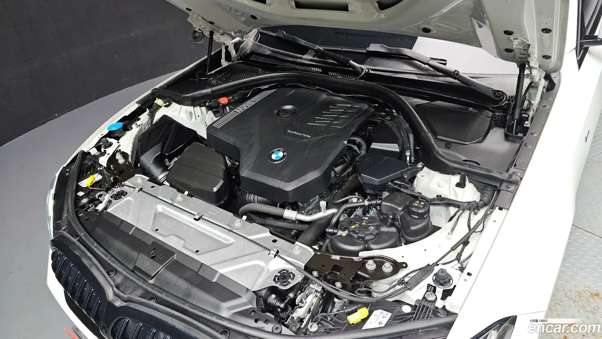 BMW 3-Series 320i M Sport 2023