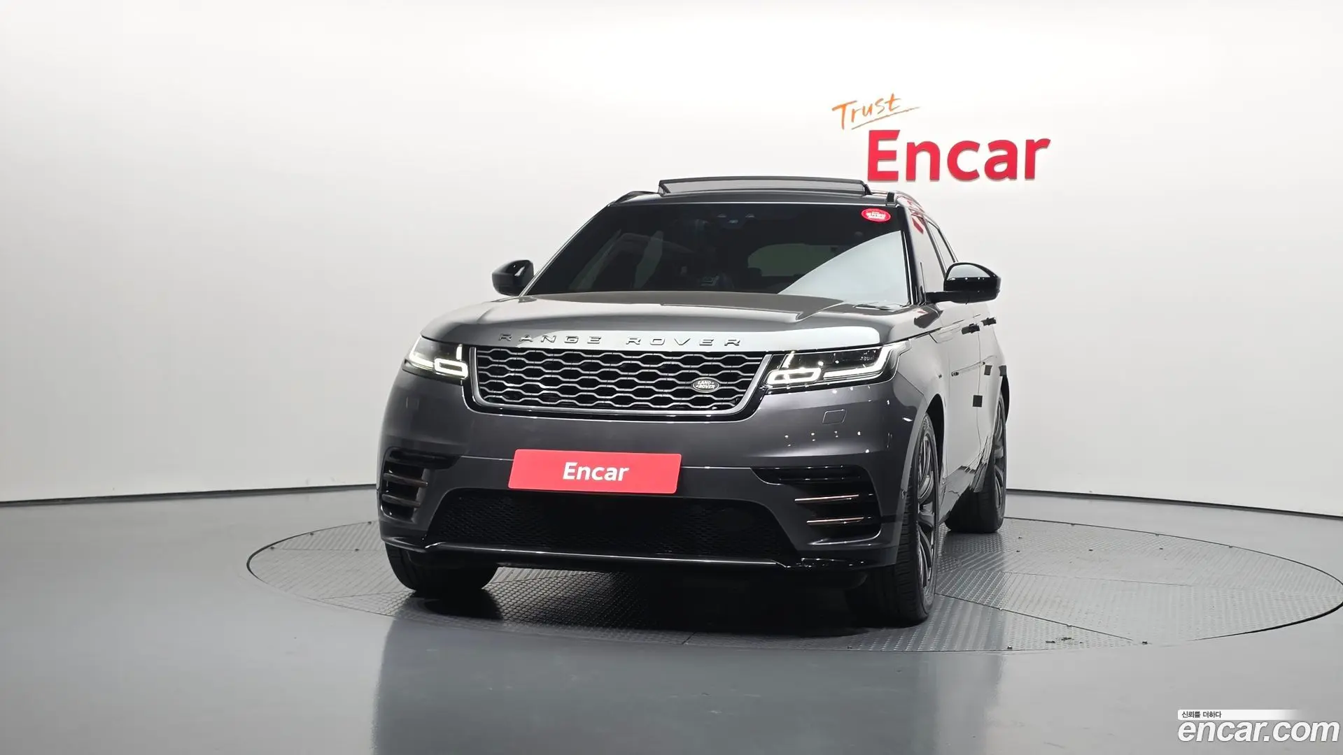 Land Rover Range Rover Velar 3.0 D300 R-Dynamic SE