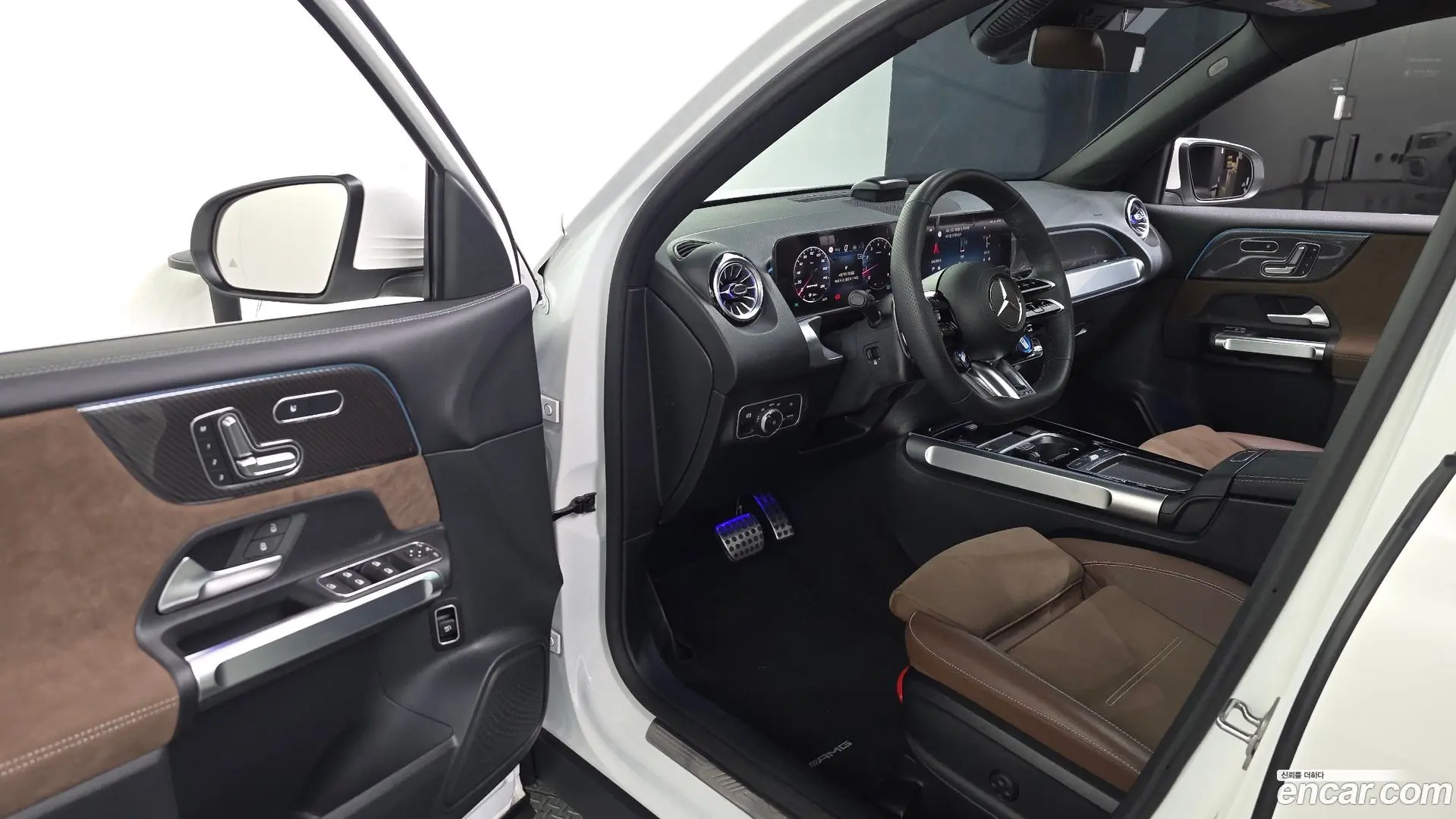 Mercedes-Benz GLB-Class AMG GLB35 4MATIC 2023