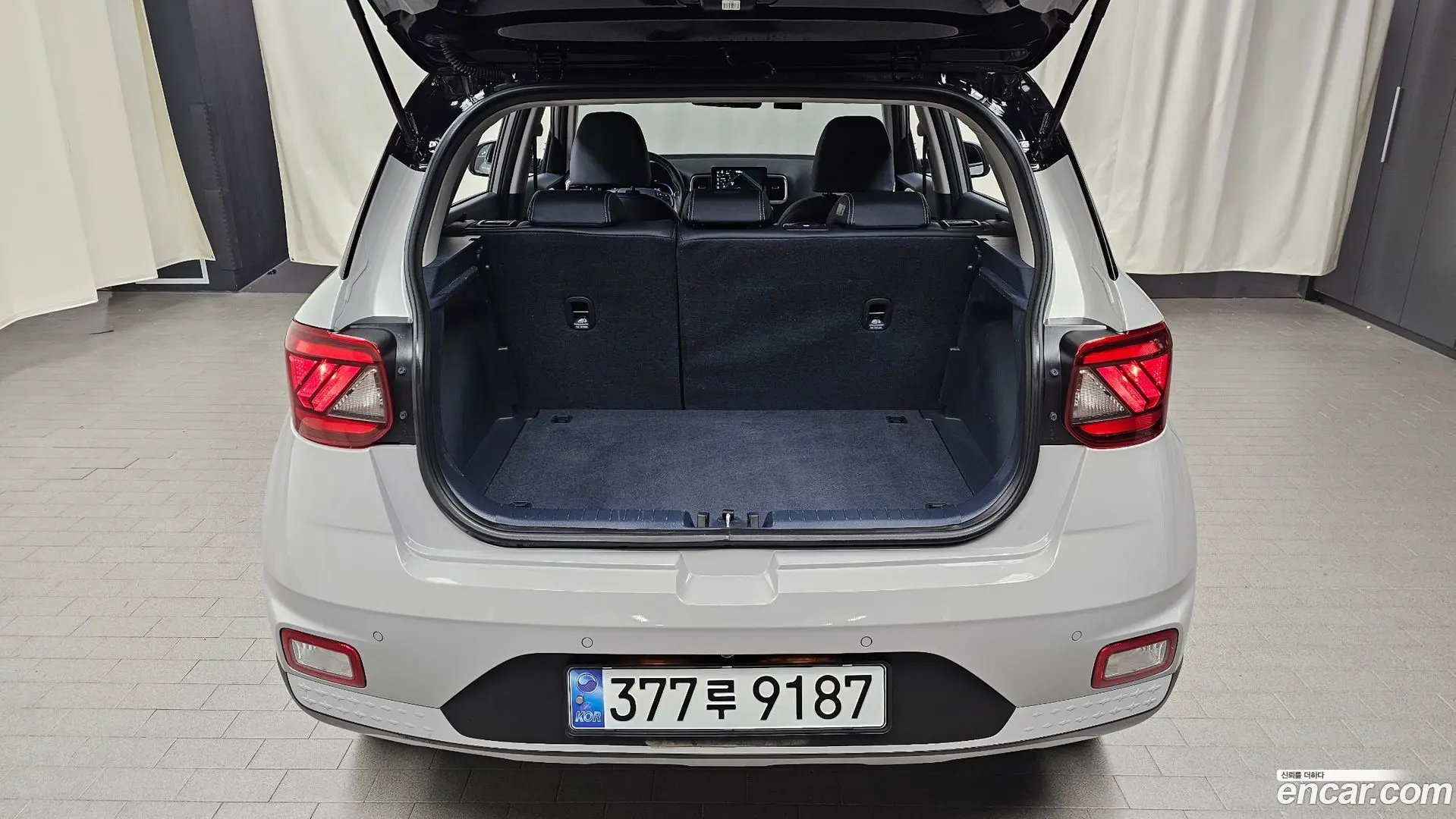 Hyundai Venue 1,6 Premium 2022