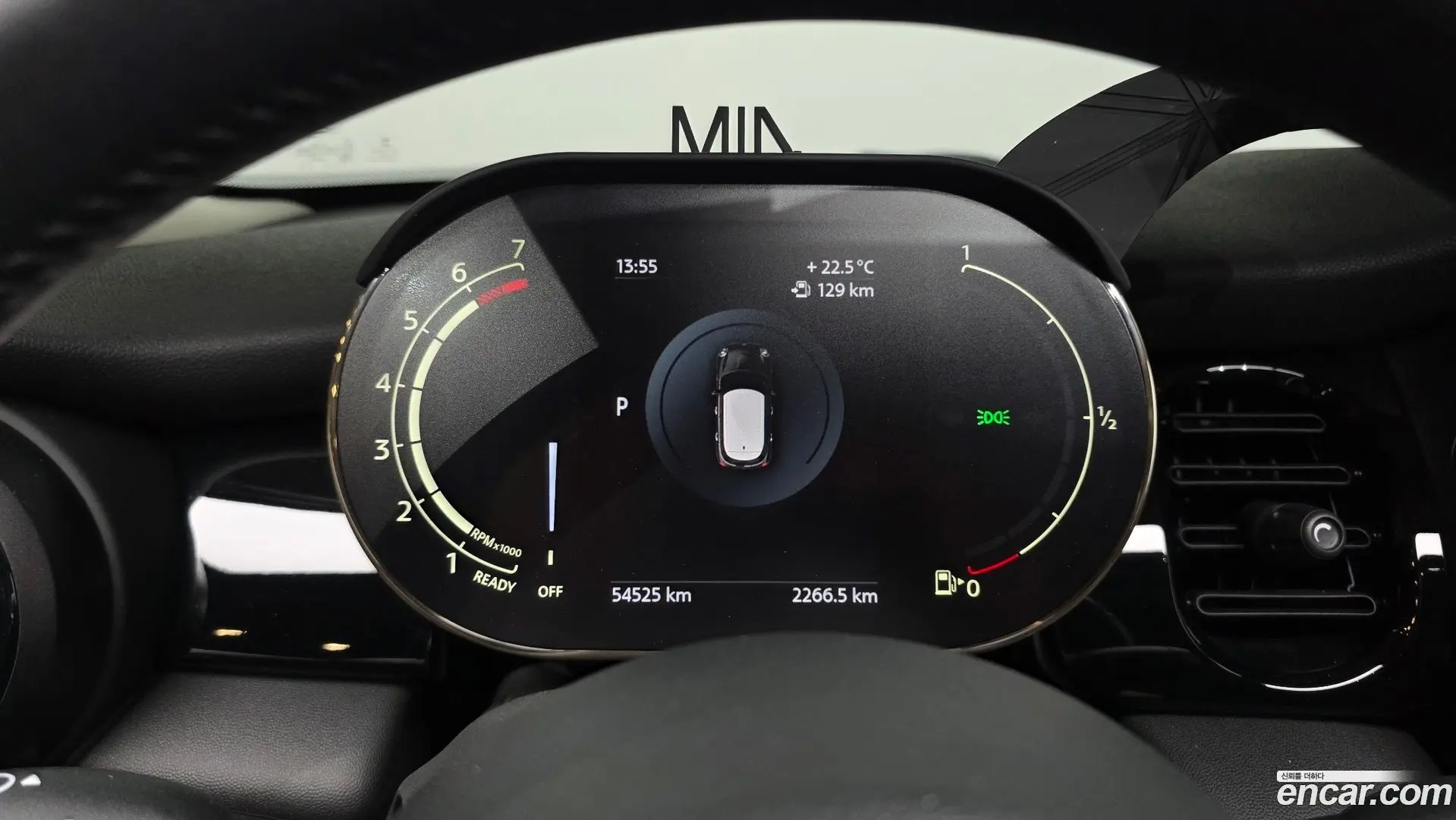 Mini Cooper 5Door Classic Plus Launch Pack