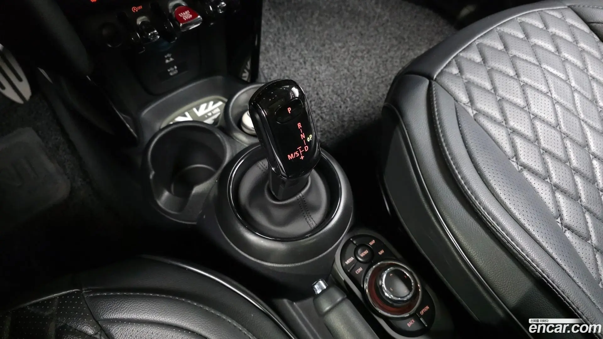 Mini Cooper 5Door Classic Plus Launch Pack