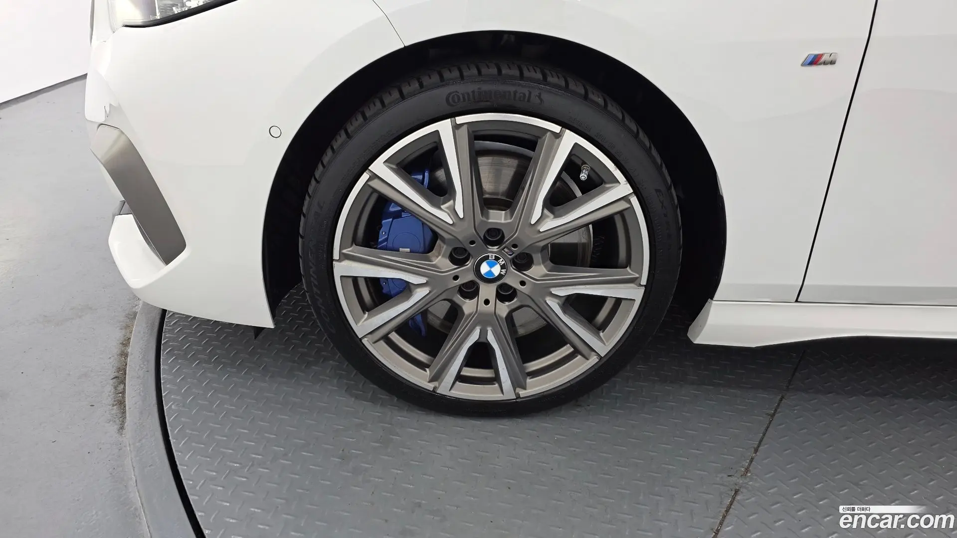 BMW 2-Series M235i xDrive 2022