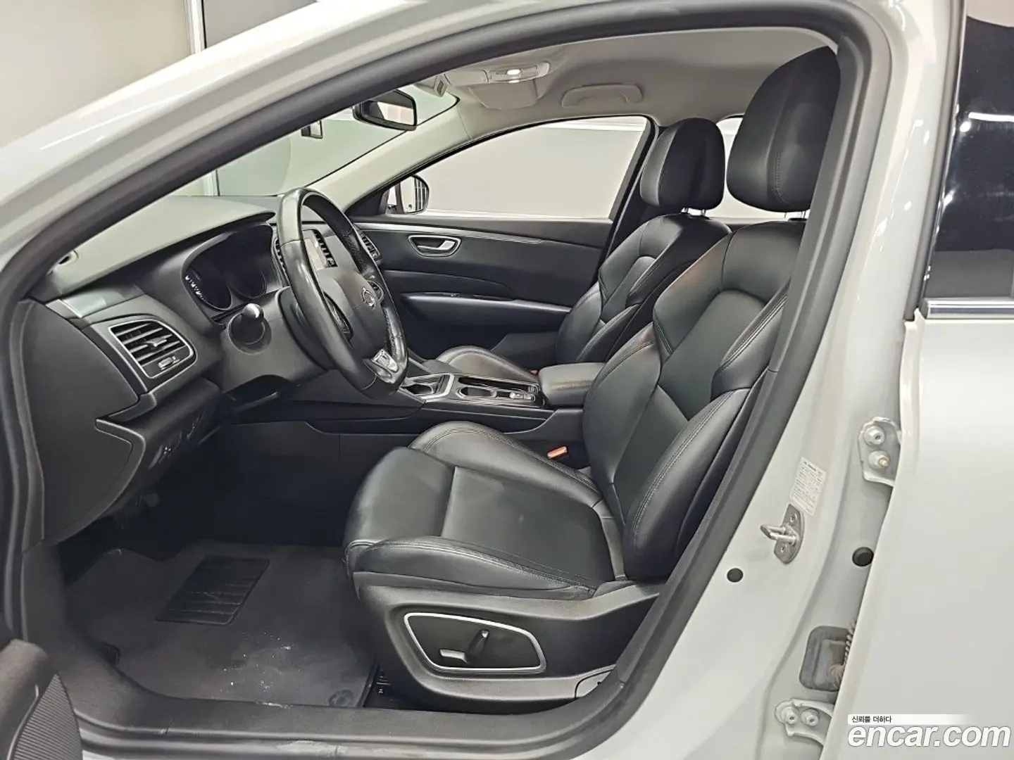 Renault Korea SM6 2.0 LPe SE