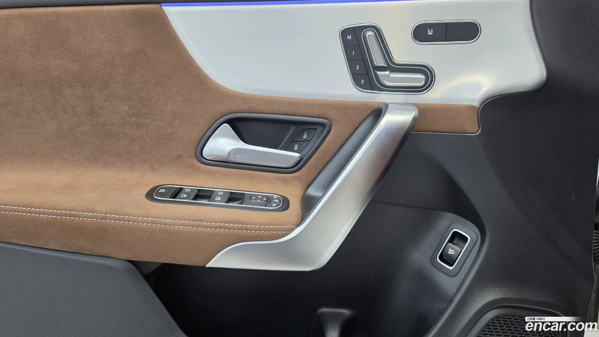 Mercedes-Benz CLA-Class CLA250 4MATIC 2023