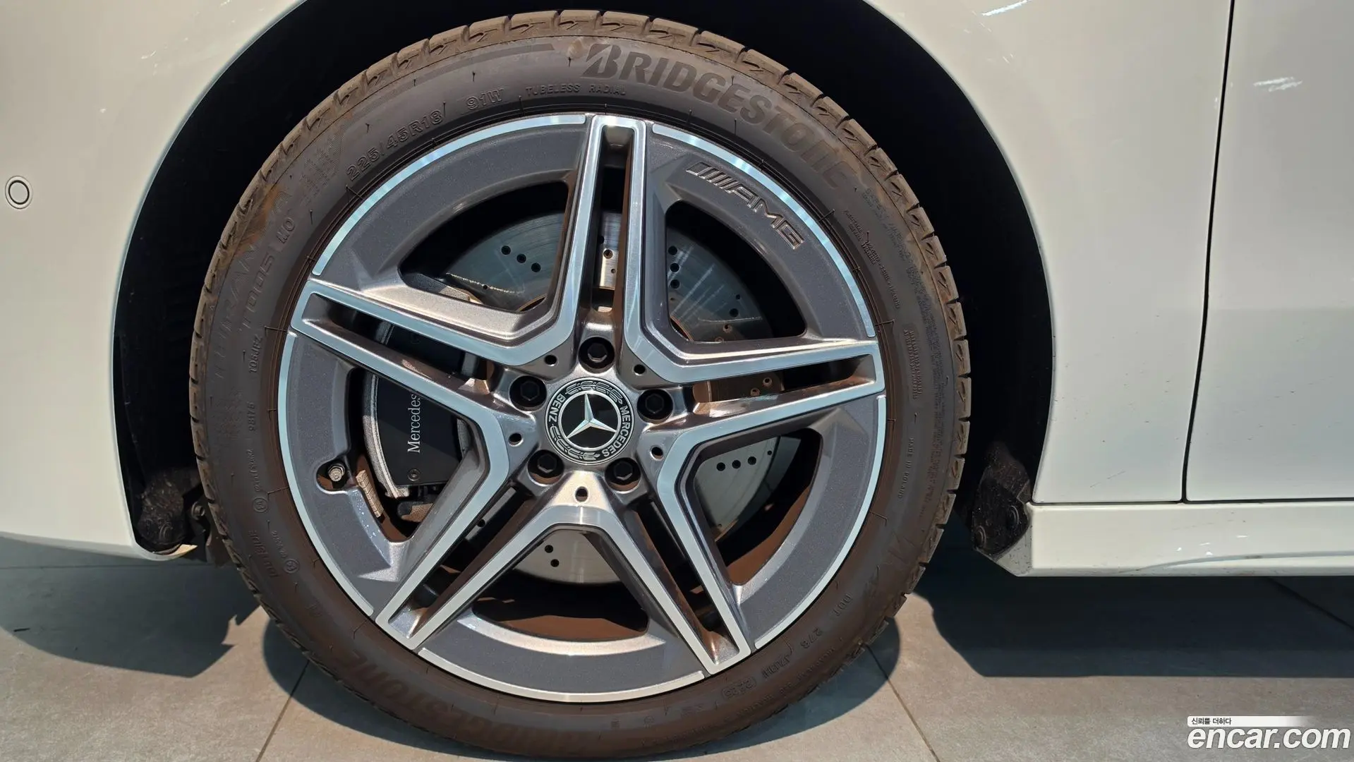 Mercedes-Benz CLA-Class CLA250 4MATIC 2023