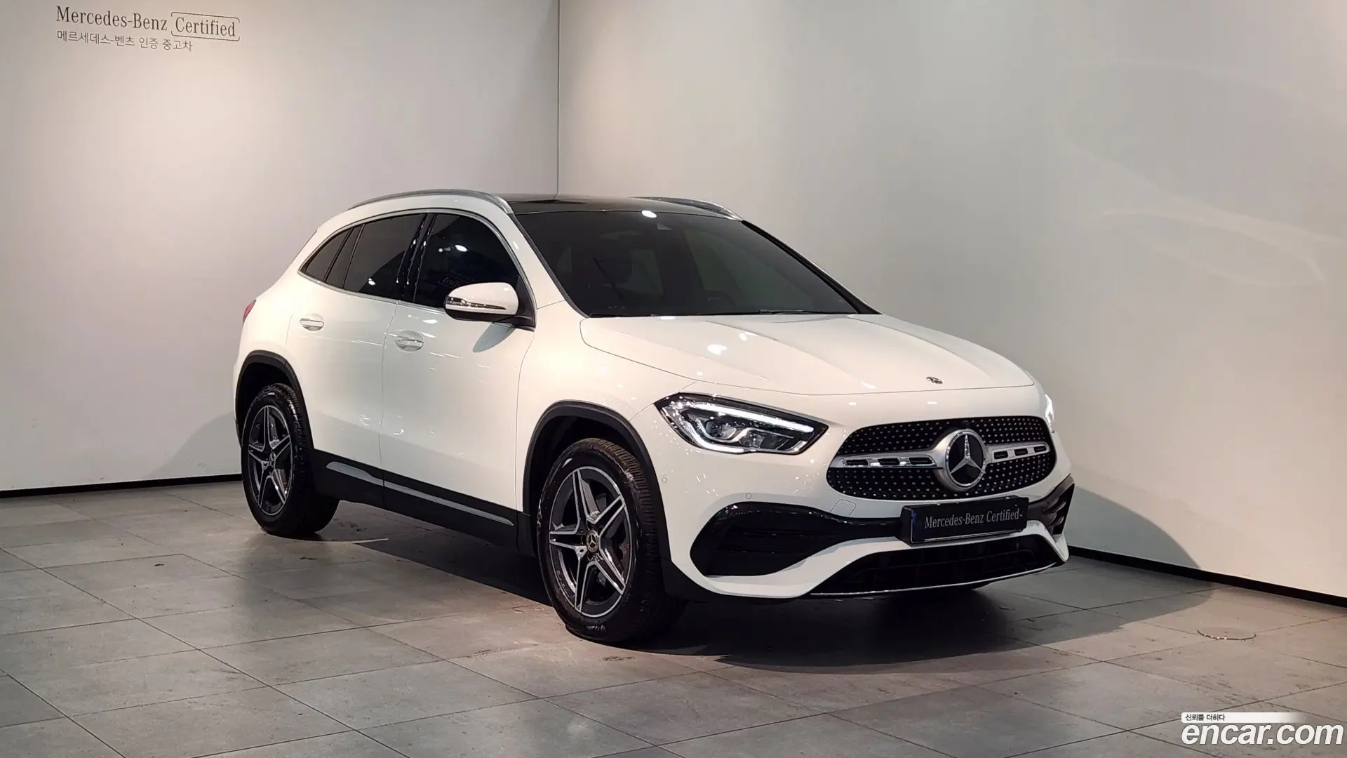 Mercedes-Benz GLA-Class GLA250 4MATIC 2023
