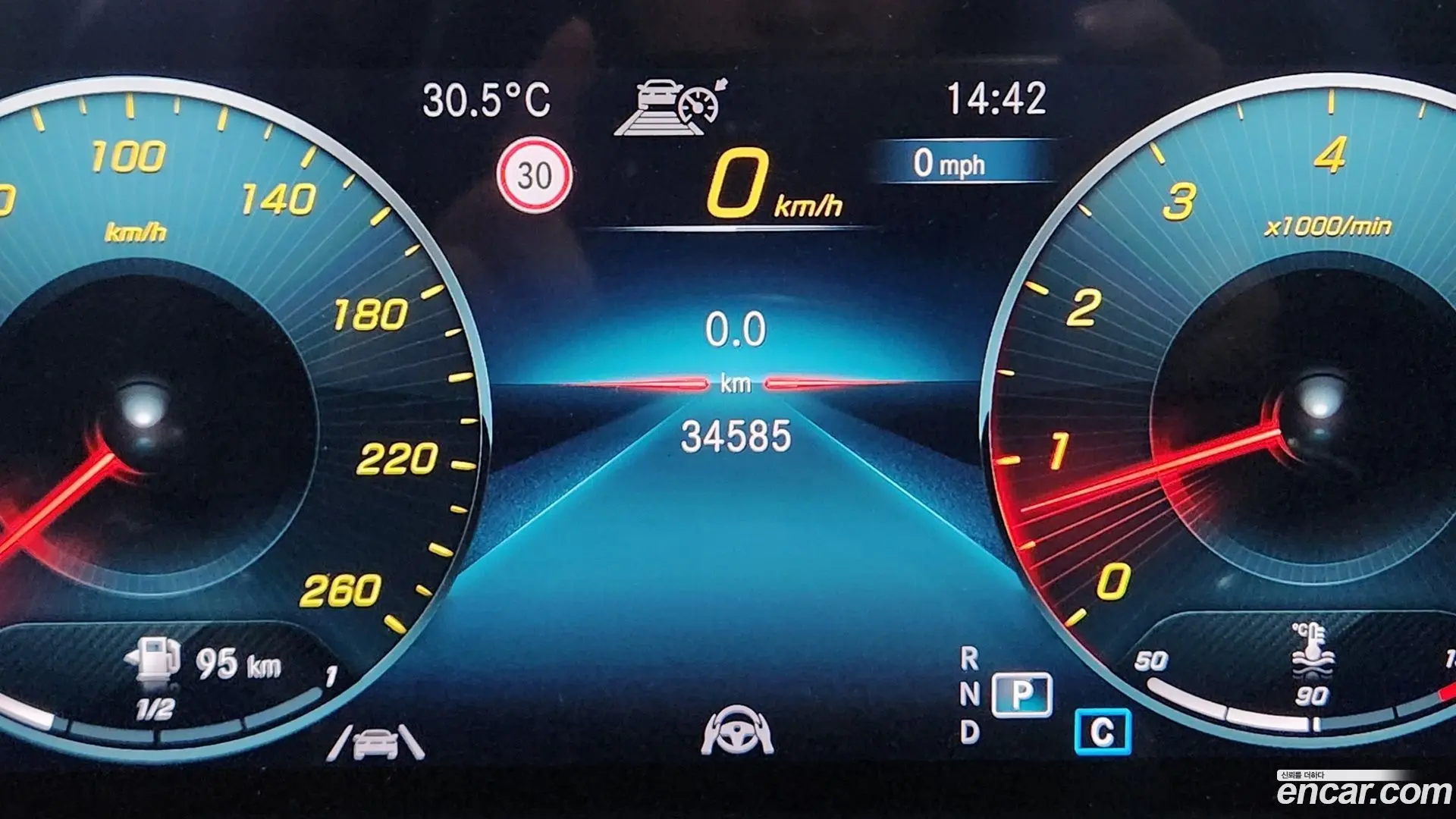 Mercedes-Benz GLA-Class GLA250 4MATIC 2023