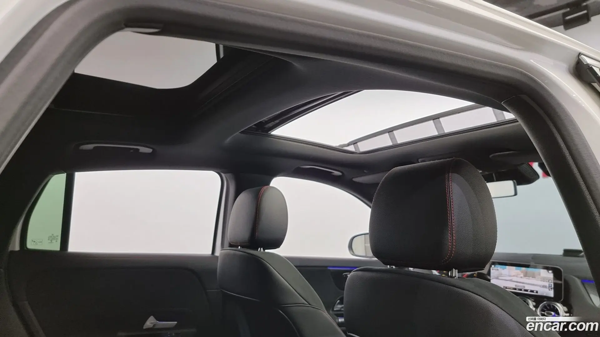 Mercedes-Benz GLA-Class GLA250 4MATIC 2023