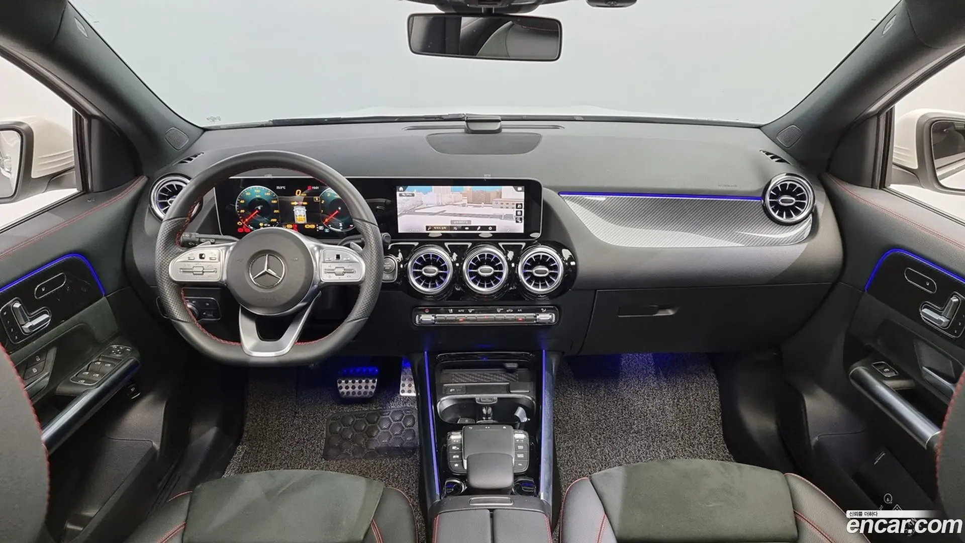 Mercedes-Benz GLA-Class GLA250 4MATIC 2023