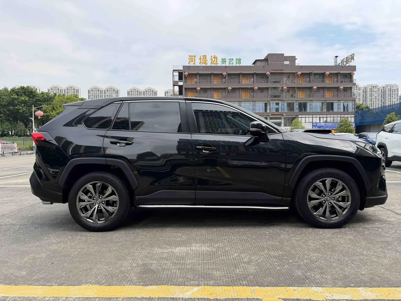 Toyota RAV4 RAV4 2023 2.0L CVT 2WD Fashion