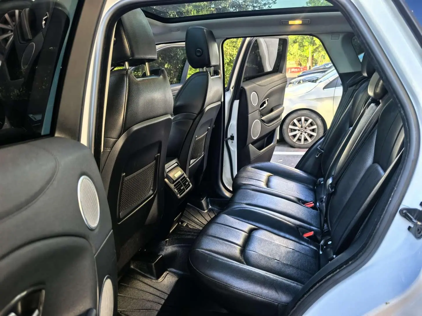 Land Rover Range Rover Evoque 2018 240PS SE Smart Shine