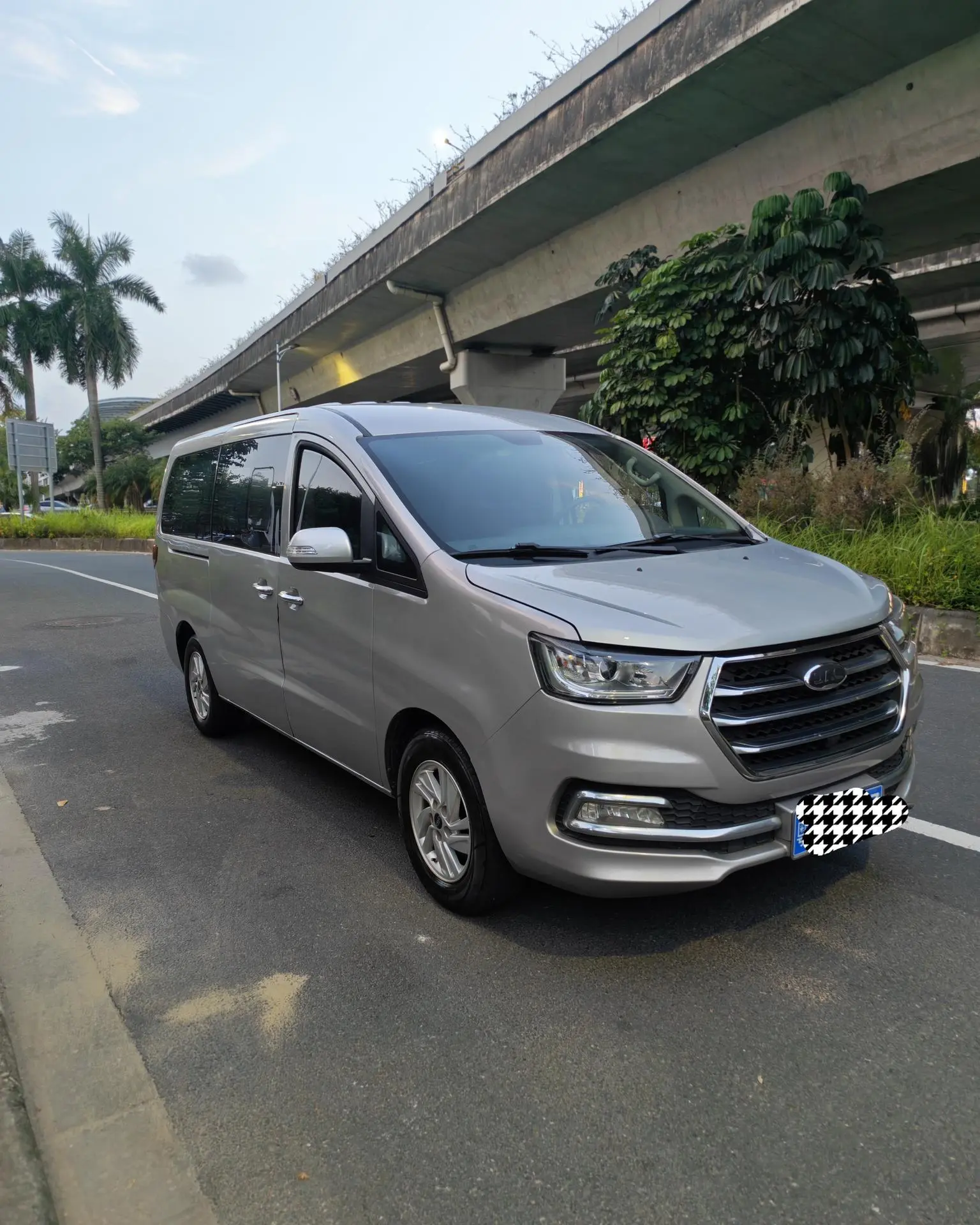 Refine Refine M4 2019 Series 1.9T Diesel Manual Comfort