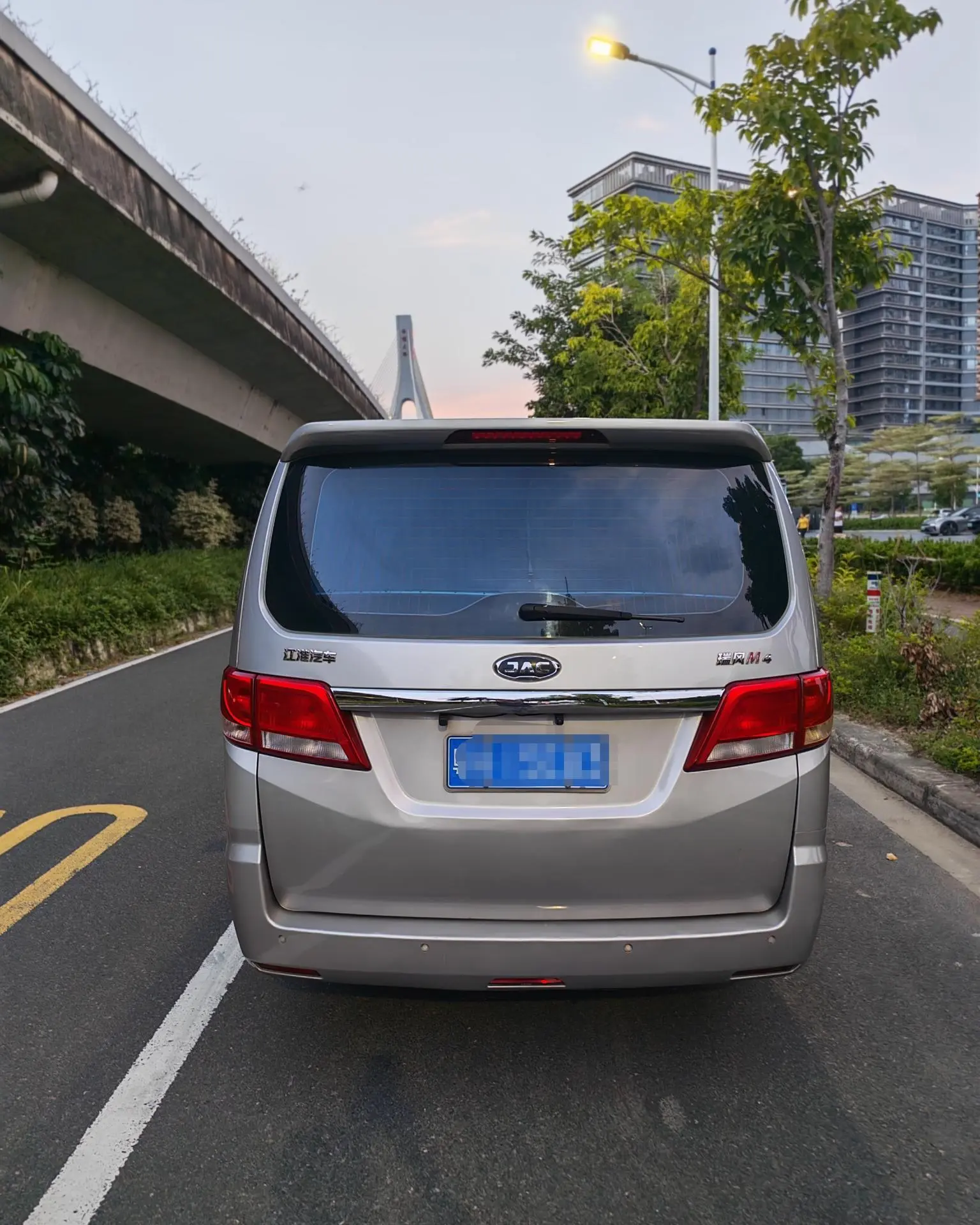Refine Refine M4 2019 Series 1.9T Diesel Manual Comfort