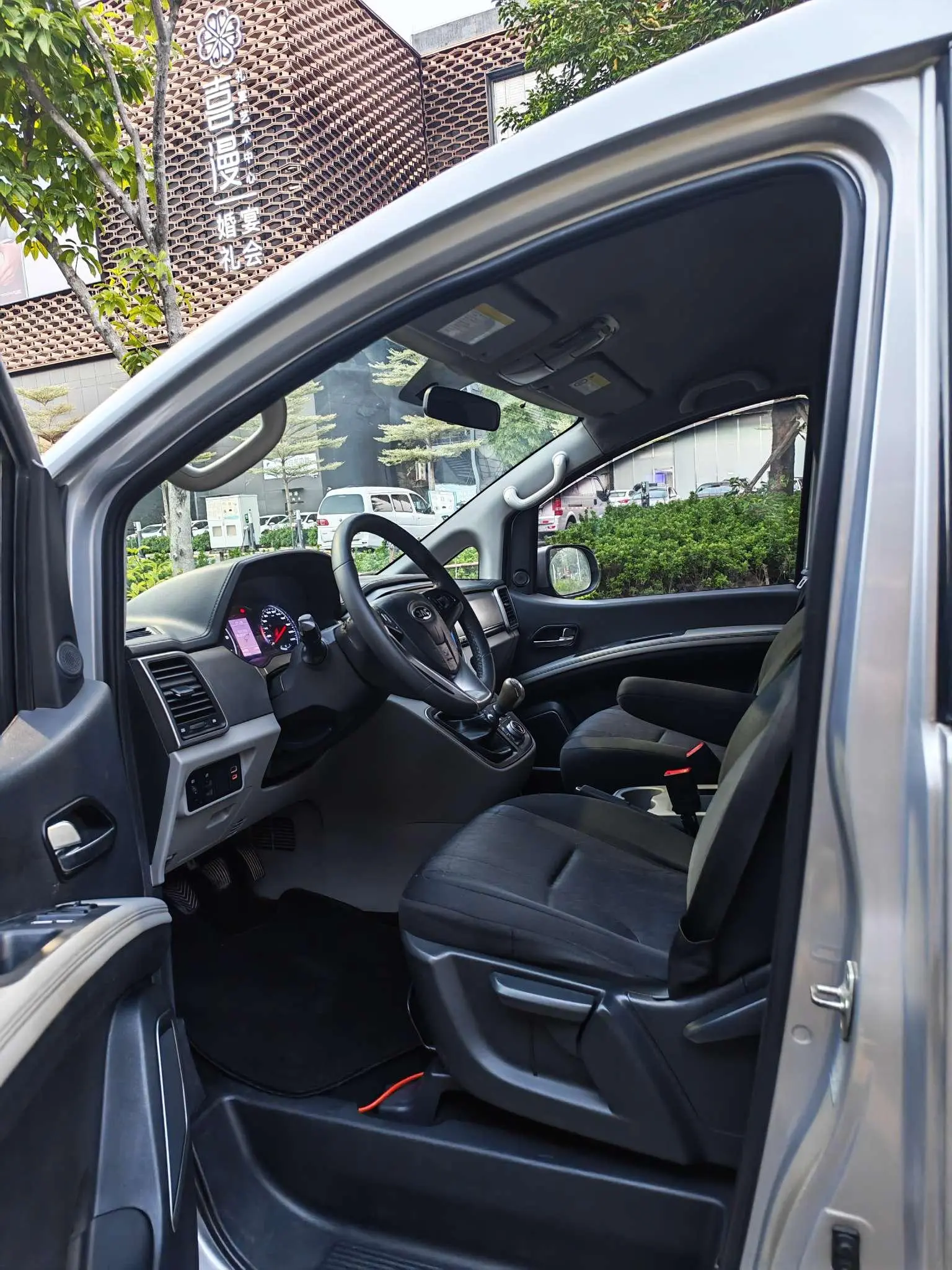 Refine Refine M4 2019 Series 1.9T Diesel Manual Comfort
